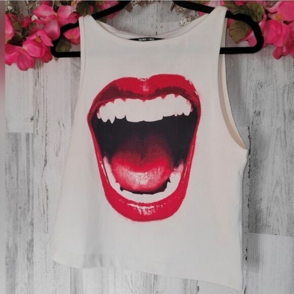 Silence + Noise Mercedes Lips Graphic Tank Top URBAN OUTFITTERS NWT/NWOT - Picture 6 of 7